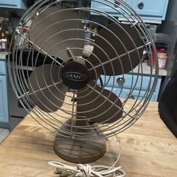 Cool vintage’60’s 13” oscillator fan