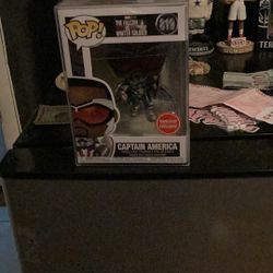 Funko Pop Marvel Gamestop Exclusive CAPTAIN AMERICA Vinyl Figure 819 New Sealed With Plastic Cover 