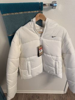 Nike Women’s Puffer Jacket
