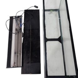 40 Gallon Long Aquarium/Terrarium With Wood Crafted Lid And Florescent Light Fixture