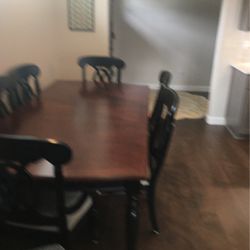 Dining table few scratches needs to be waxed