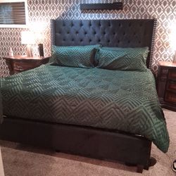 Jocisland  King Bed Frame 61.4" Extra Tall Wingback Headboard Velvet Deep Button Tufted Platform Bed