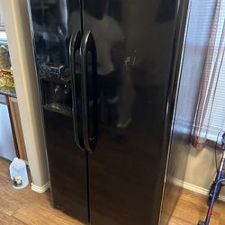 Frigidaire Refrigerator 