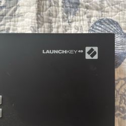 Novation Launch Key 49 MIDI