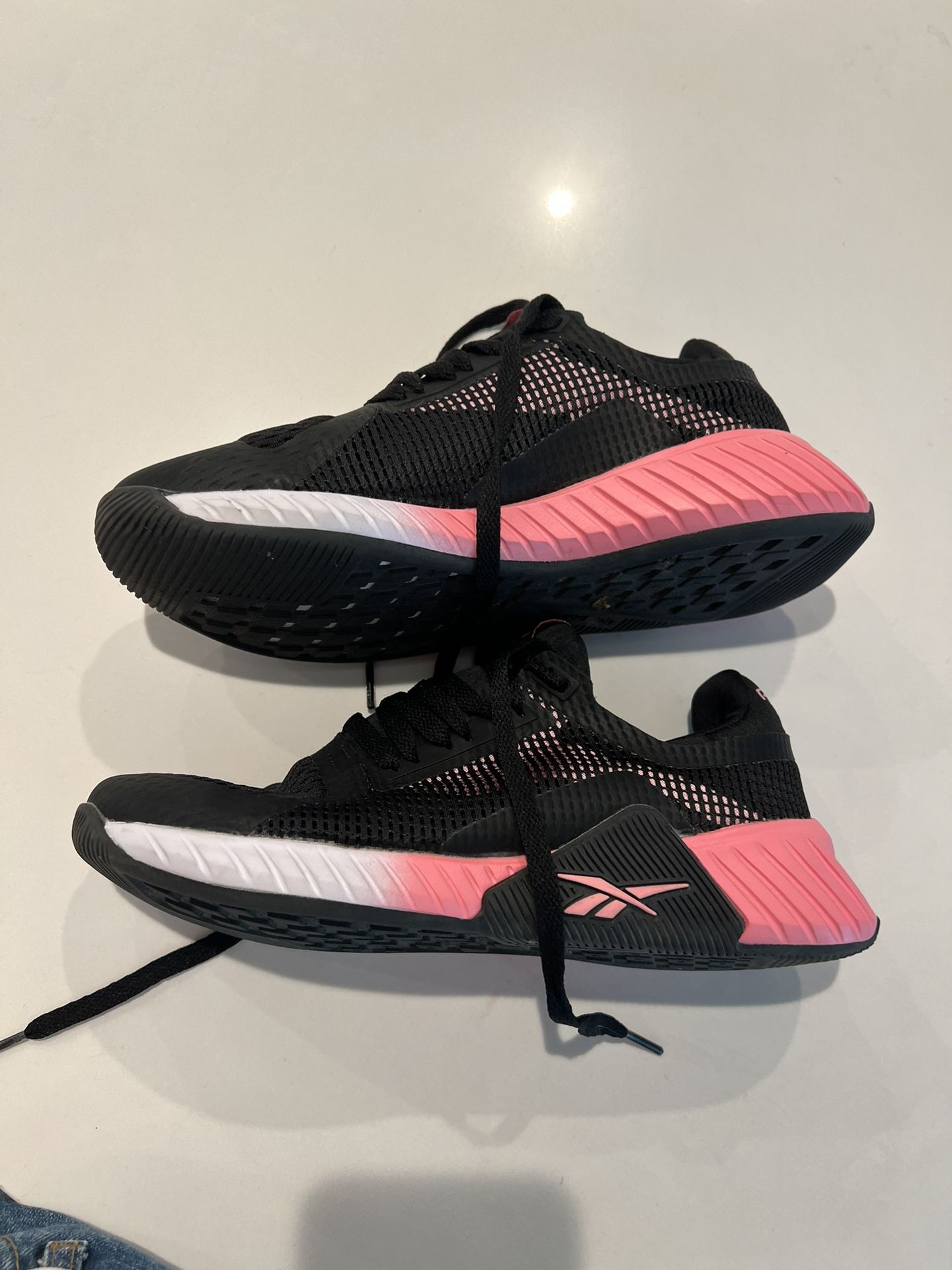 Reebok Sneakers