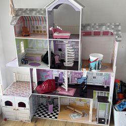 Doll house