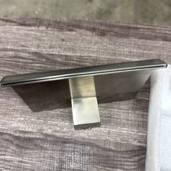 Water fall faucet for tub.  New open box 6” x 7” see photos