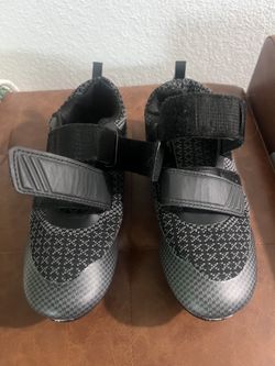 Cycling shoes