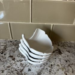 Crate & Barrel Ginkgo Leaf Dipping Dishes – 4pc Set