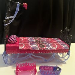 Spectra Vondergeist Floating Bed