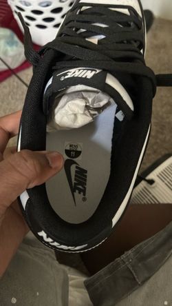 Nike Panda dunks size 11 men