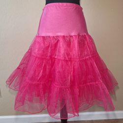 Crinoline Petticoat tutu Layered Underskirt Size Medium. Pink, Knee Length