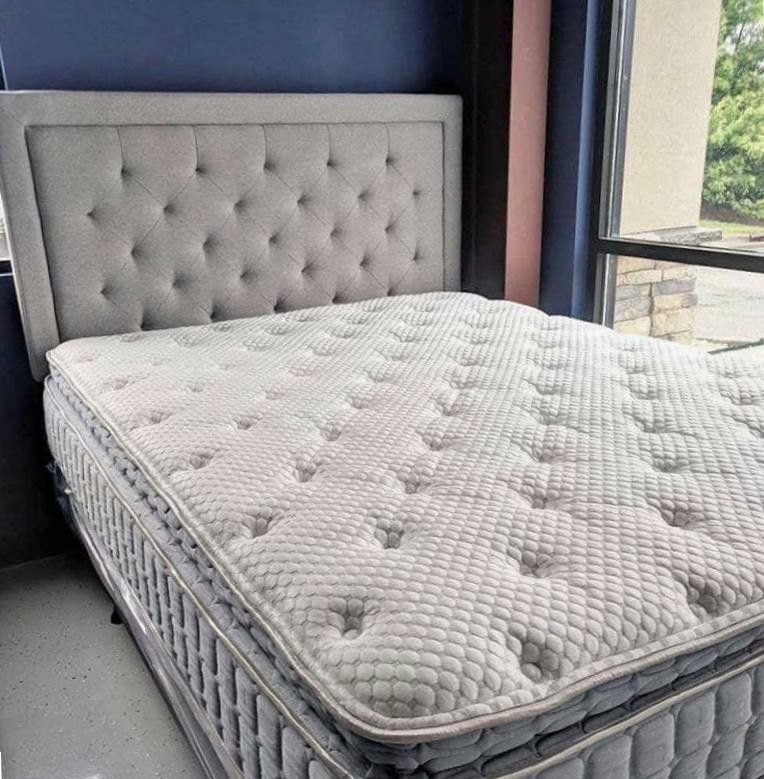 BRAND NEW MATTRESS (still in plastic)