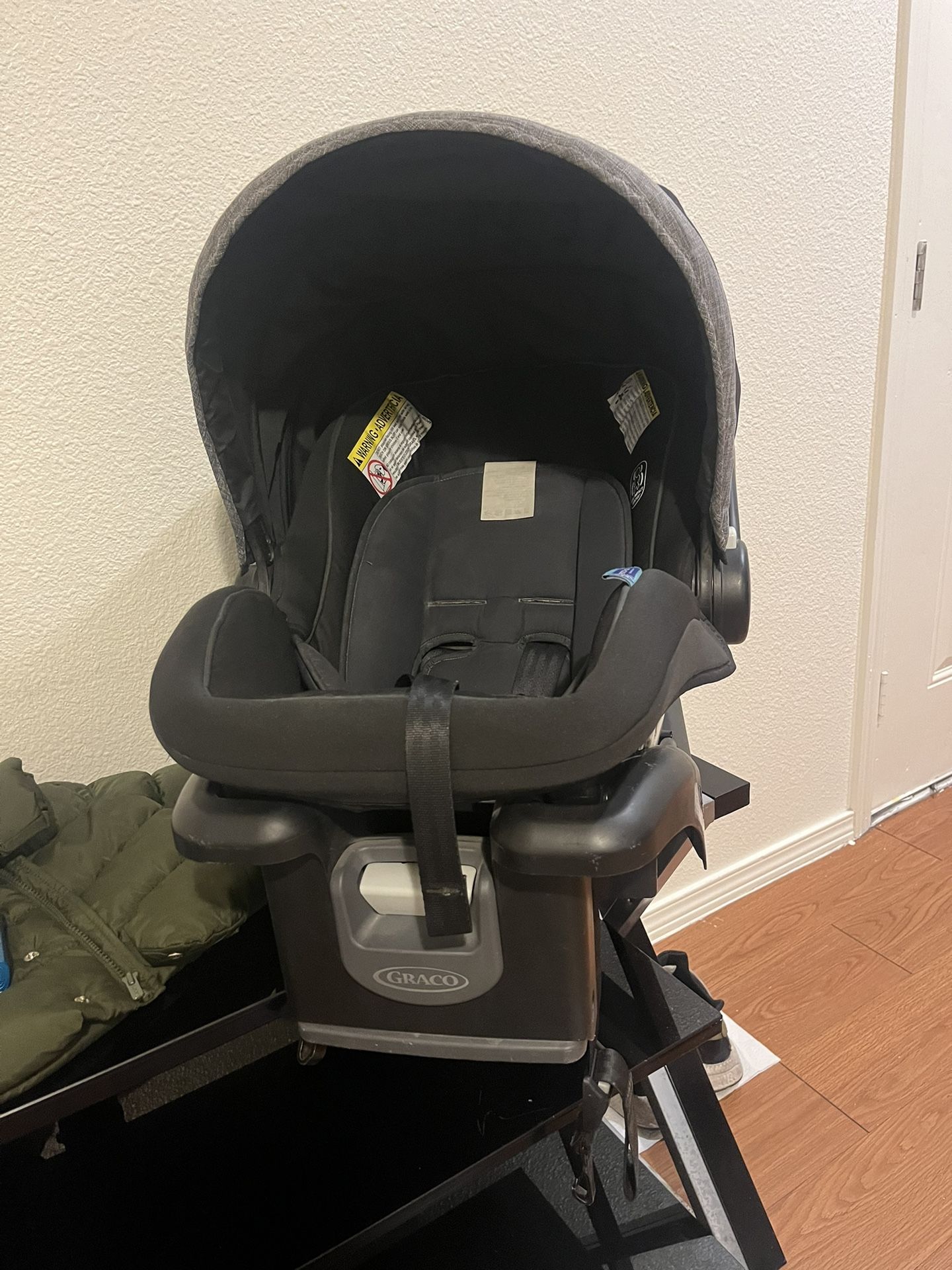Infant Car Seat 