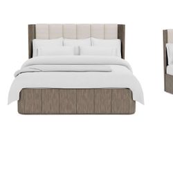 Frandlyn King Upholstered Bed