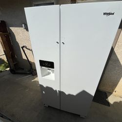 Whirlpool Refrigerator 