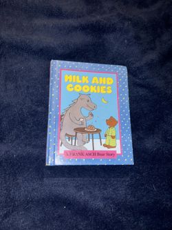 Frank Asch's Bear Story "Milk and Cookies" hardcover Book