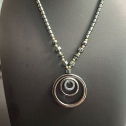 18" Hematite Polished Necklace With Striking Triple Circular Pendant W/Barrel Clasp- Like New Condition