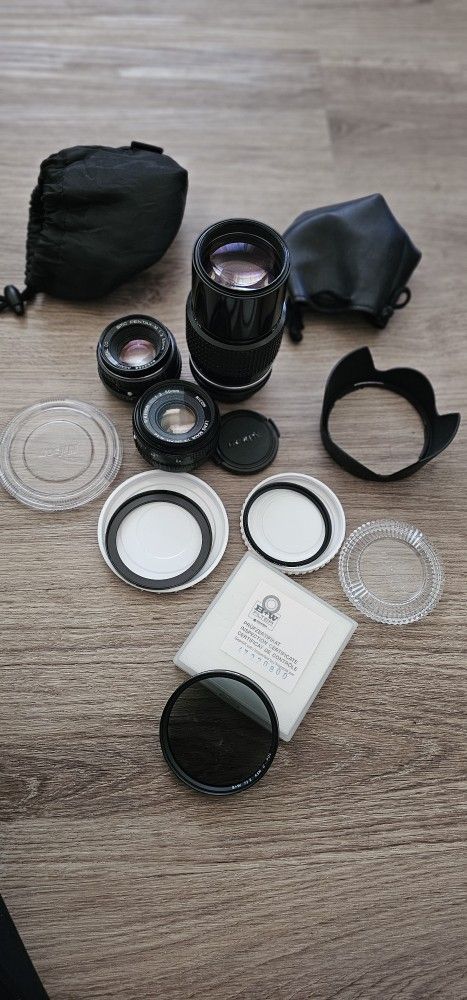 Lens and accessories
