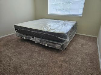 Same day delivery no credit no problem king size 2 sided jumbo bamboo mattress with boxspring special
