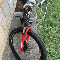 Specialized Mountain Bike $499