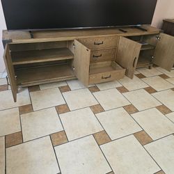 NEW STAND FOR TV SOLID REAL WOOD WITH DRAWER AND SIDE DOORS STRONG 94x18x28 tall FURNITURE SUPER CLEAN,CAN CARRY 100" INCHES TV AND UP FOR ANY QUESTIO
