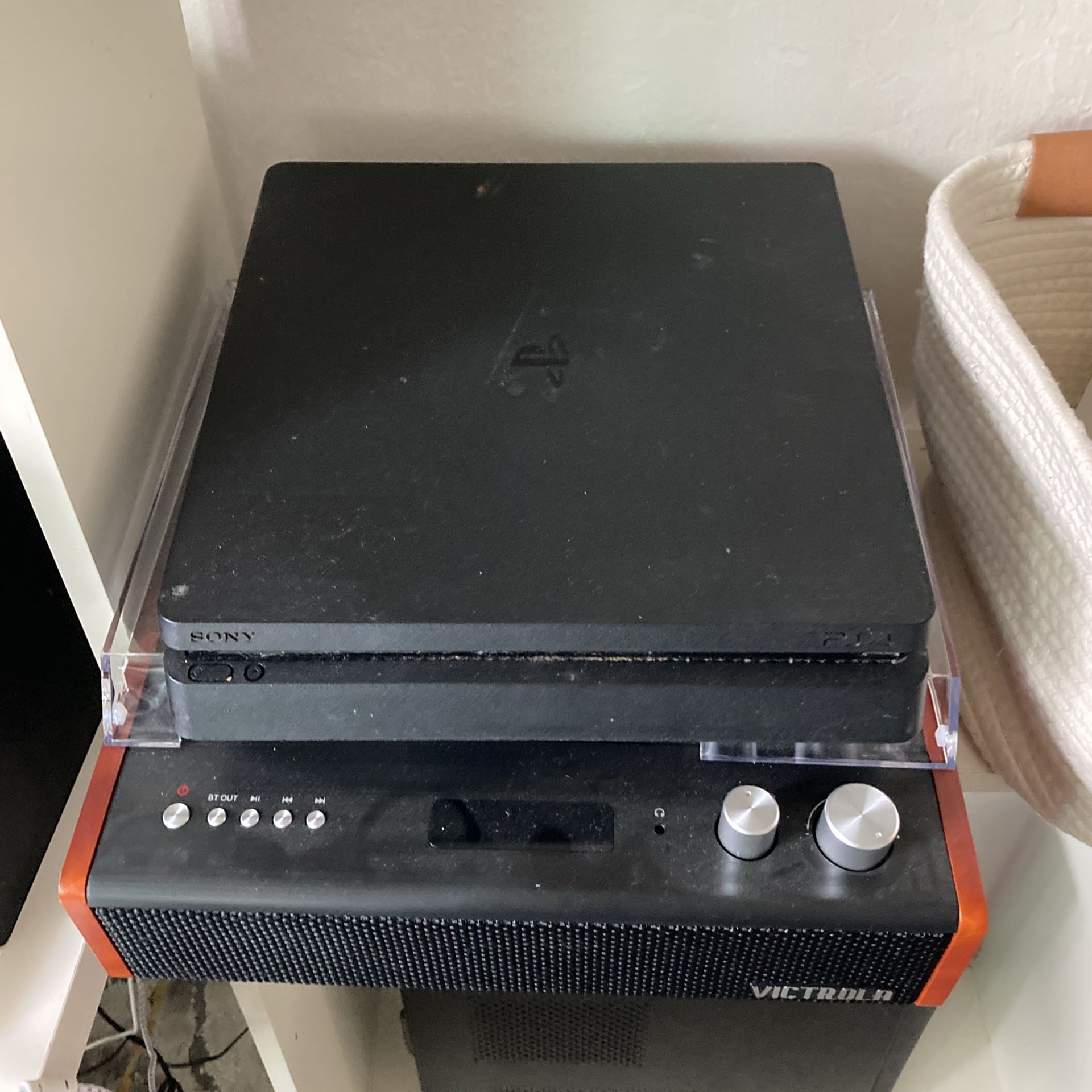 PS4 And Xbox Able To bring The Price Down