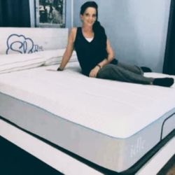 Sleep Great Tonight 💤 14" King Luxury Memory Foam W Ice Cooling Fabric. 2 FREE King Luxury Pillows. Free Local Delivery Today 🚚