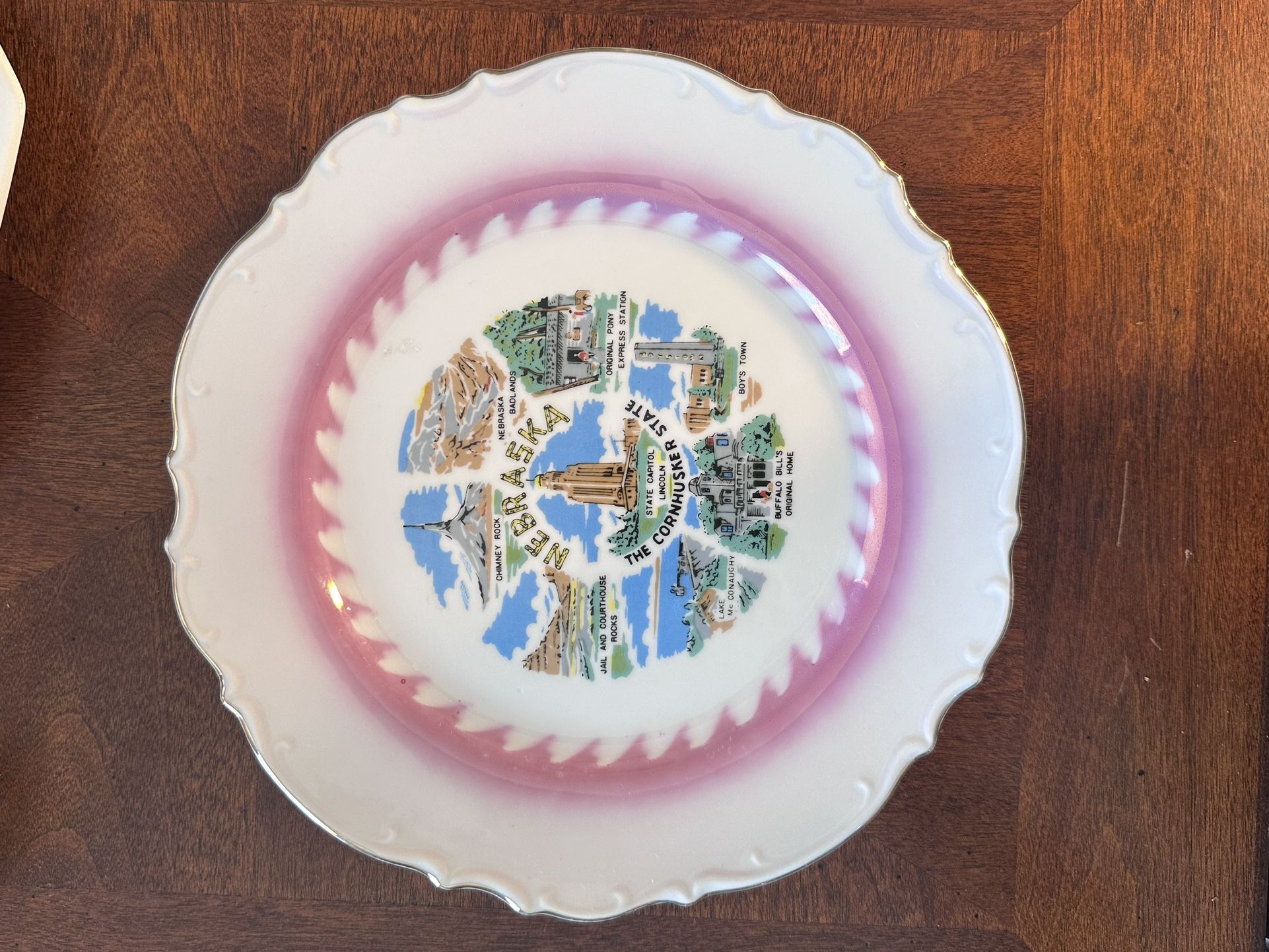 Nebraska State Plate, 10.25 inch Ceramic Plate, Souvenir Dish, Vacation Plate, Wall Hanging