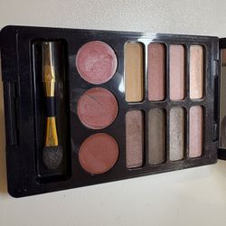 Estée Lauder Travel Eyeshadow Plate