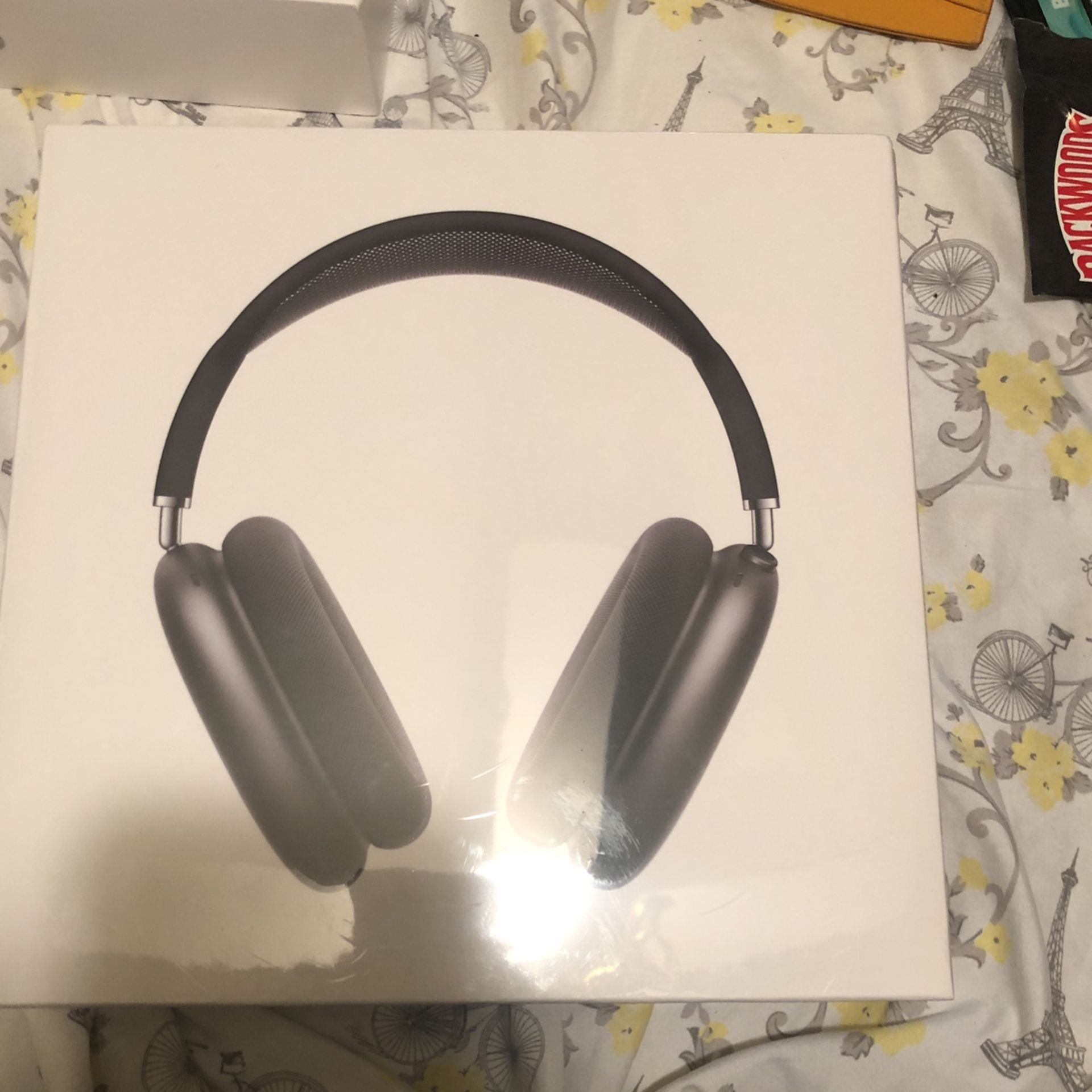 AirPods Max Space Gray With Black Headband for Sale in Akron