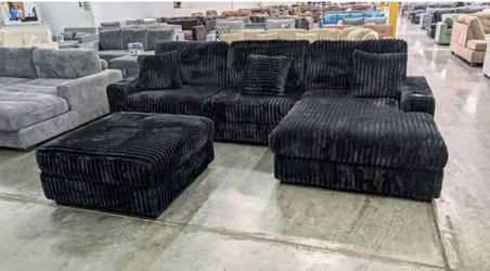 New Large Modular Sectional Couch with USB and Cup Holders! Free Delivery 🚚!