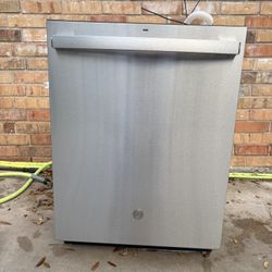 GENERAL ELÉCTRIC  IN SINK 24 INCHES DISHWASHER STAINLESS LAVAPLATOS BUENO 