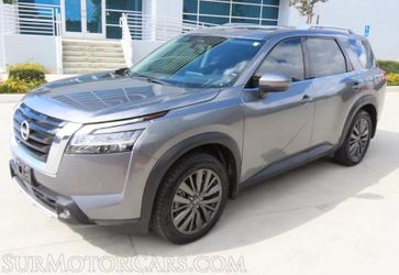 2022 Nissan Pathfinder