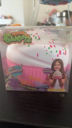 Squishy cupcake