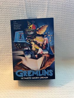Ultimate Gamer Gremlin figure