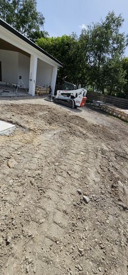 Bobcat Y Excavación