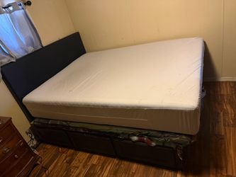 Queen mattress with base