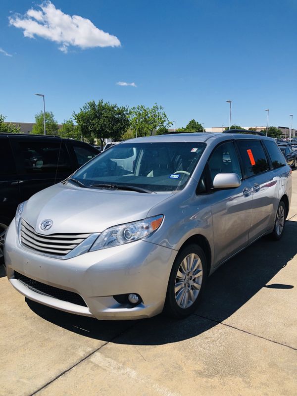2014 Toyota Sienna XLE for Sale in Arlington, TX - OfferUp