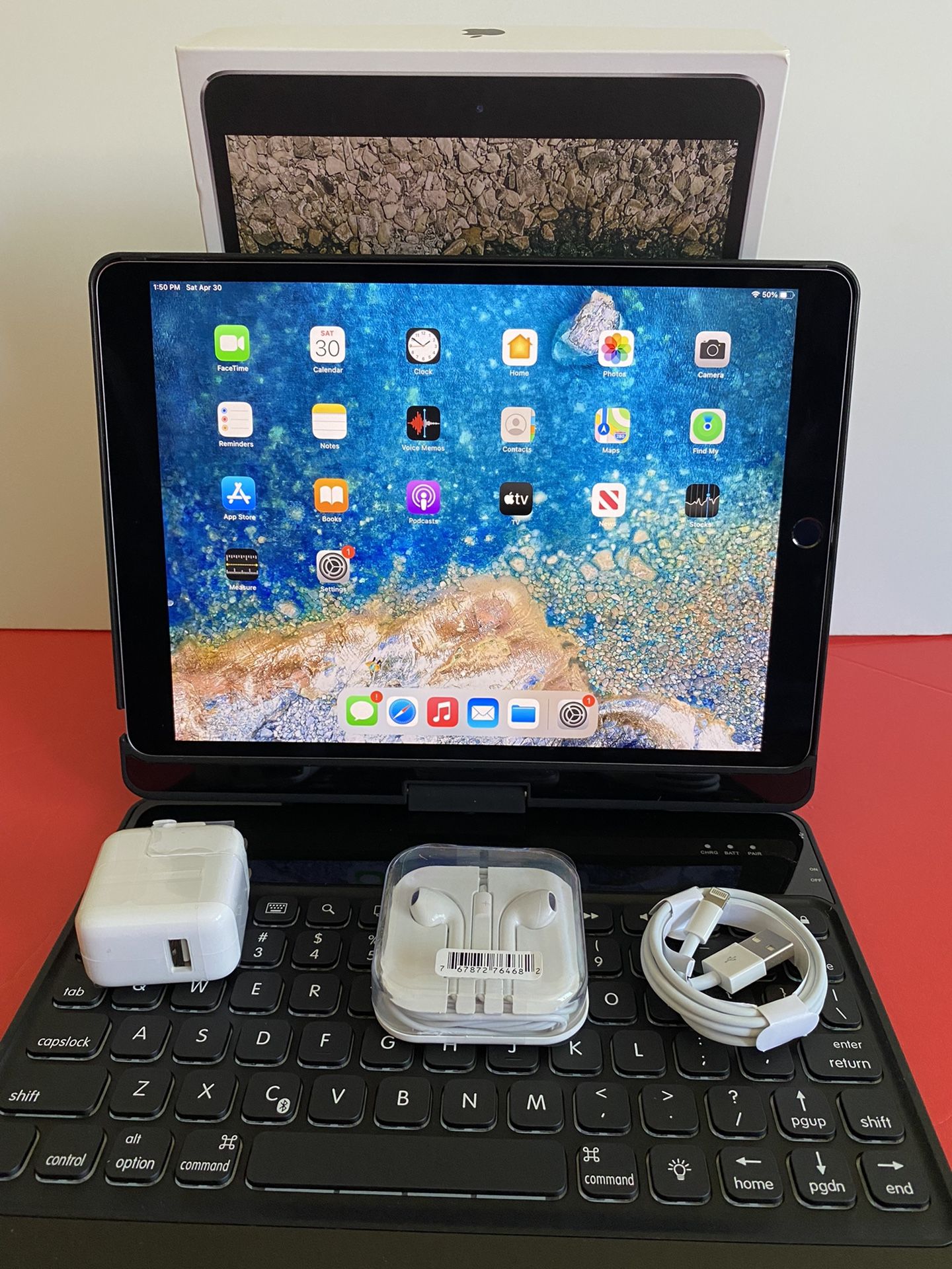 iPad本体 iPad Pro 10.5 (2017) 256GB+ Keyboard Apple iPad Pro, 10.5