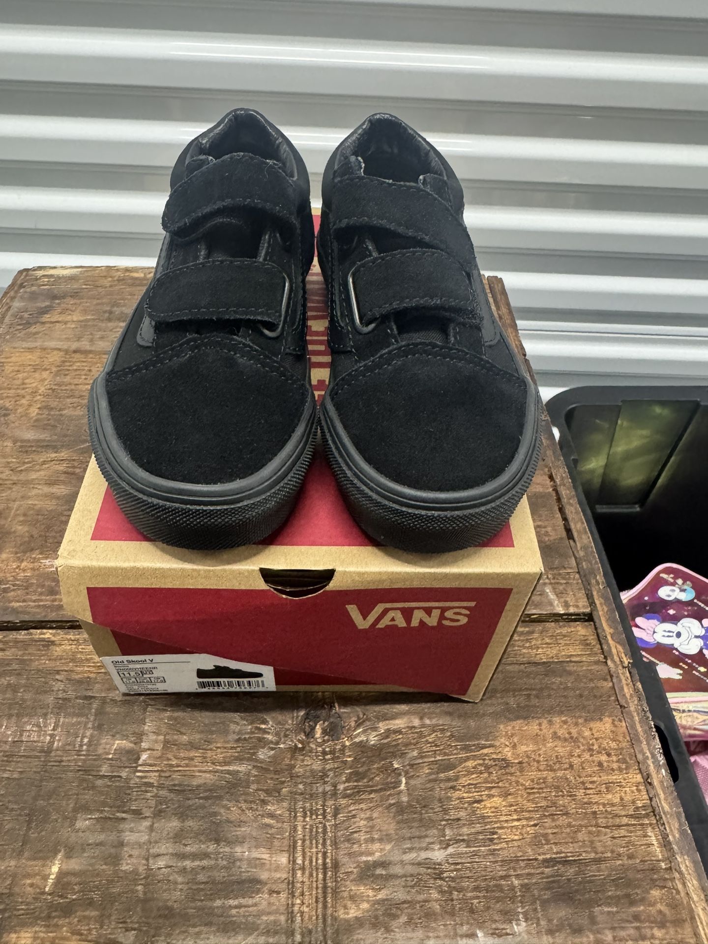 Kid Vans Lot