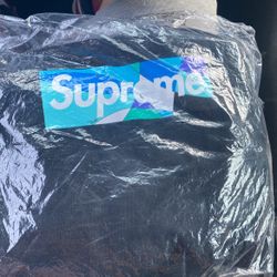 Emilio Pucci Supreme Box Logo