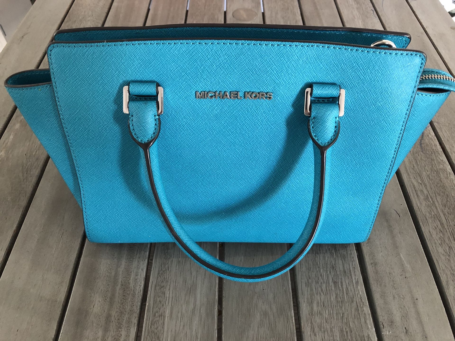 Michael Kors purse