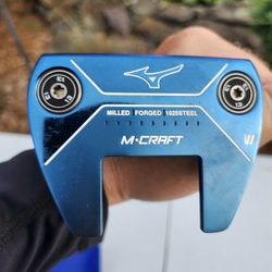 MIZUNO M CRAFT VI GOLF PUTTER WITH WEIGHTS AND HEAD COVER 