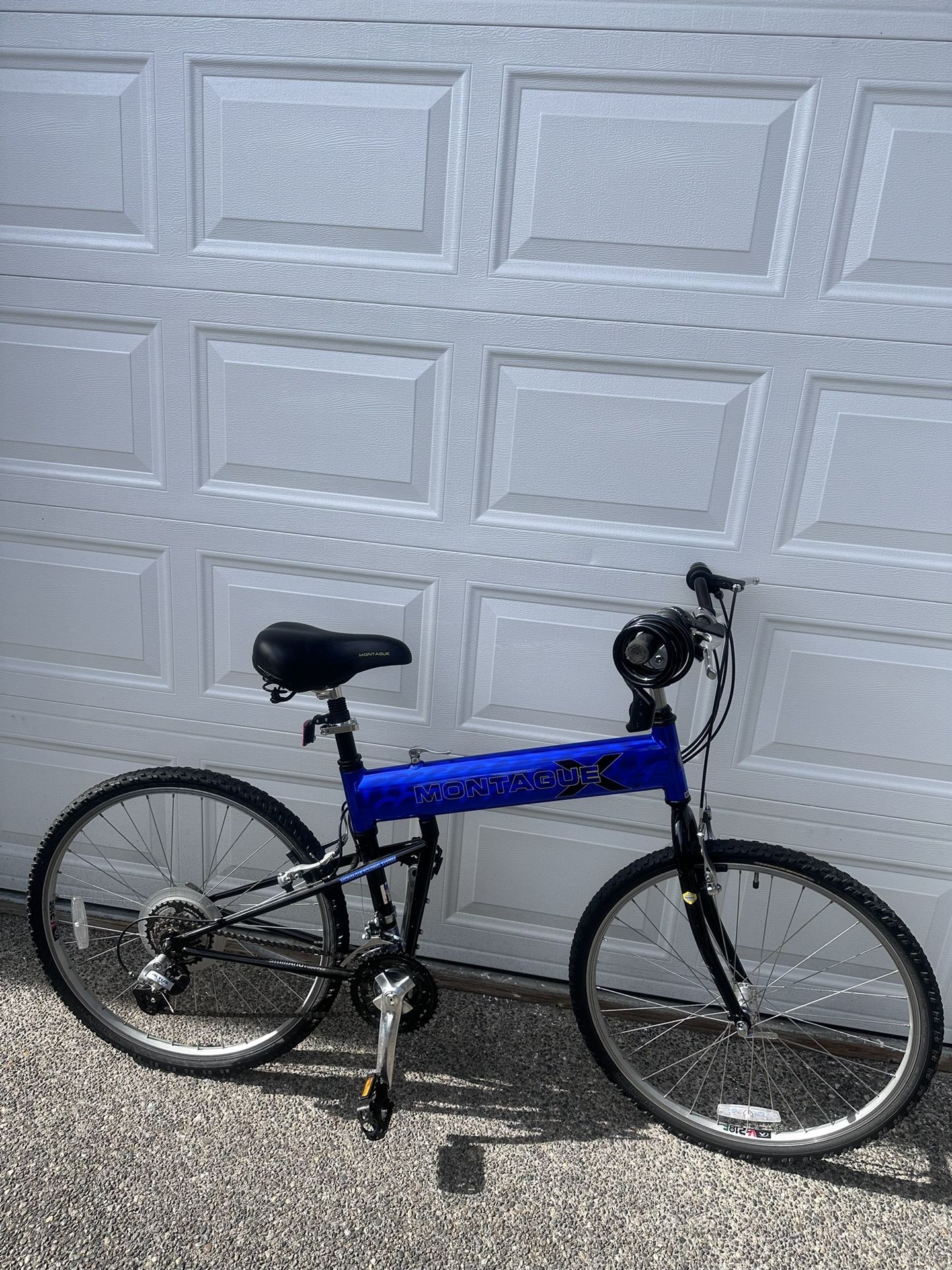 Montague Paratrooper Express Folding Bike - 18 Speed - 26" Wheels - 18" Aluminum Frame