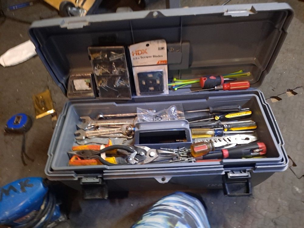 Tool Box USED tools With Sander. And Drill50..$