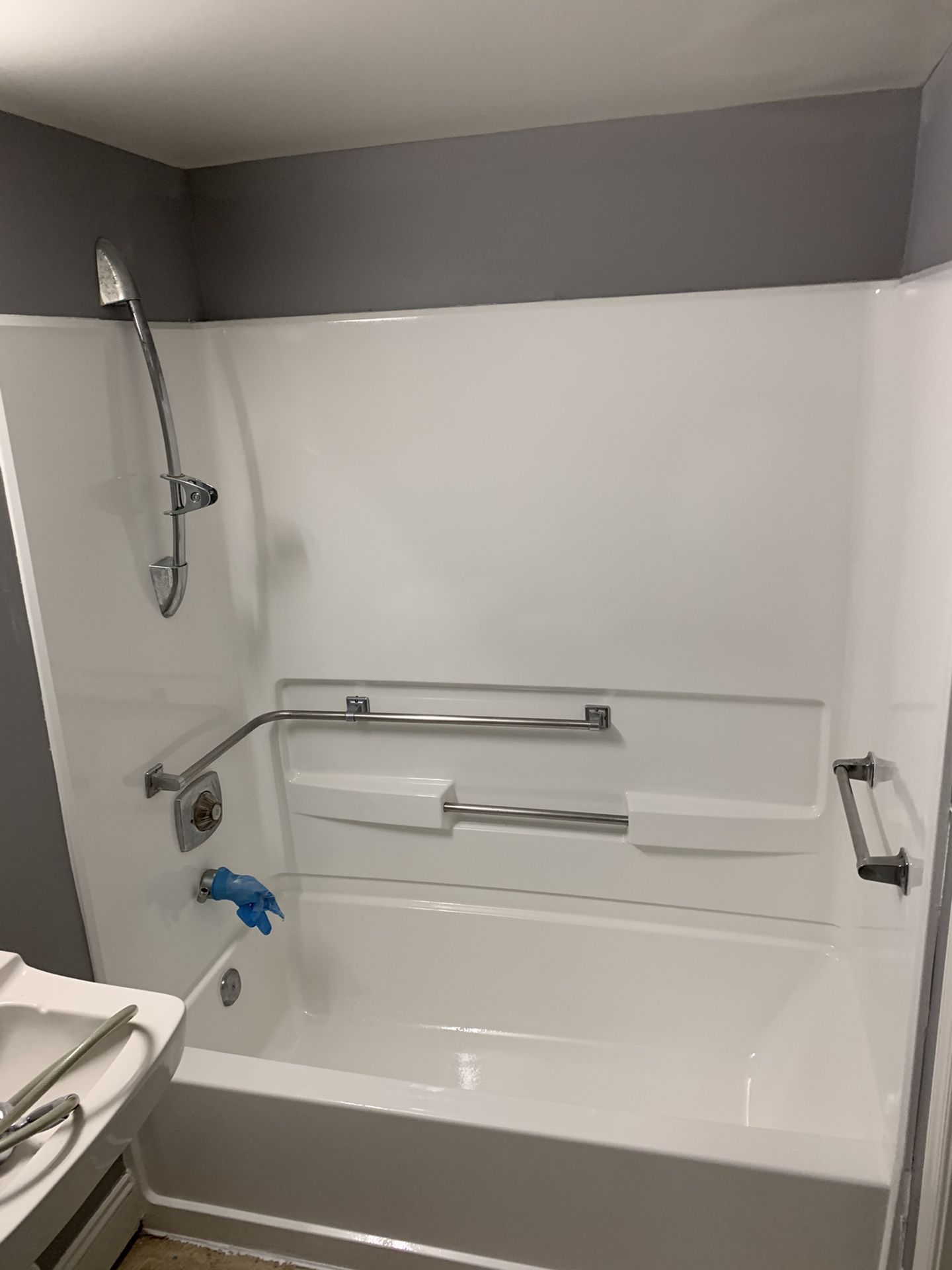 Refinish tubs tile walls kit Cotop vanity’s sink bath floor