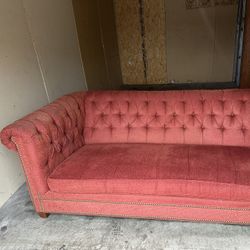 Lees Luxury Used Sofa