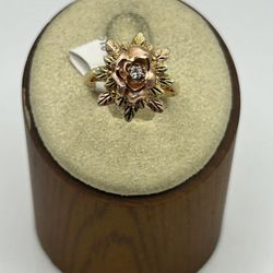 10k Black Hills Gold Flower Ring