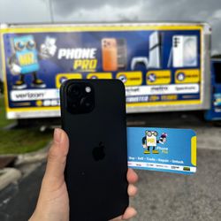 iPhone 15 Plus